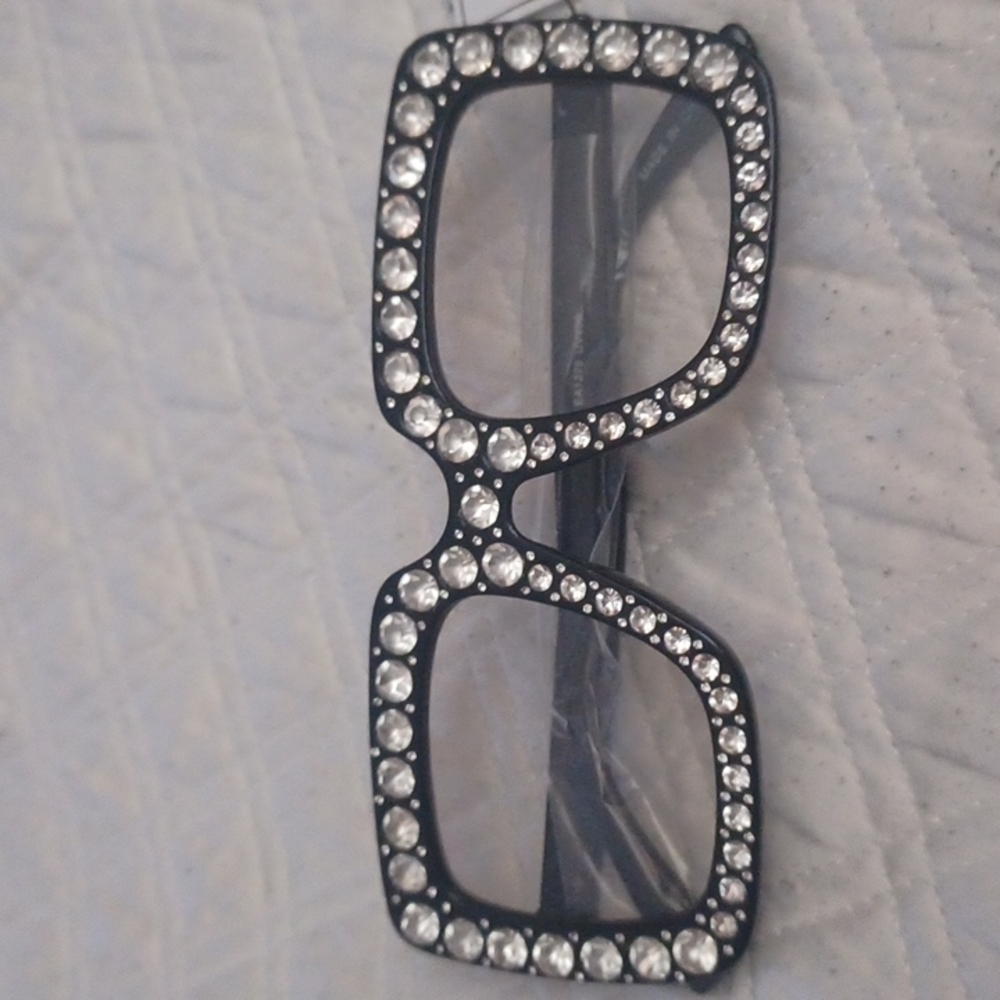 Glasses With Bling!! - Picture 2 of 5